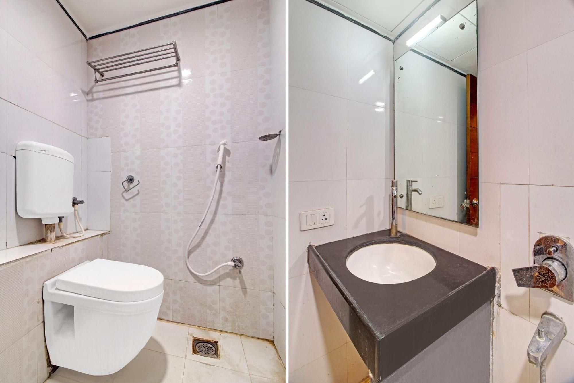 Collection O 82357 Hotel Surabhi Pride Trimulgherry Ngoại thất bức ảnh